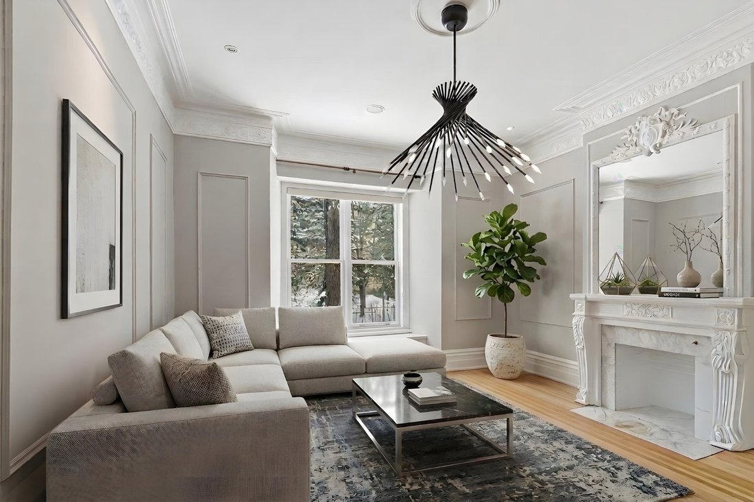 House in Westmount, Quebec, Canada 2 - 18133331