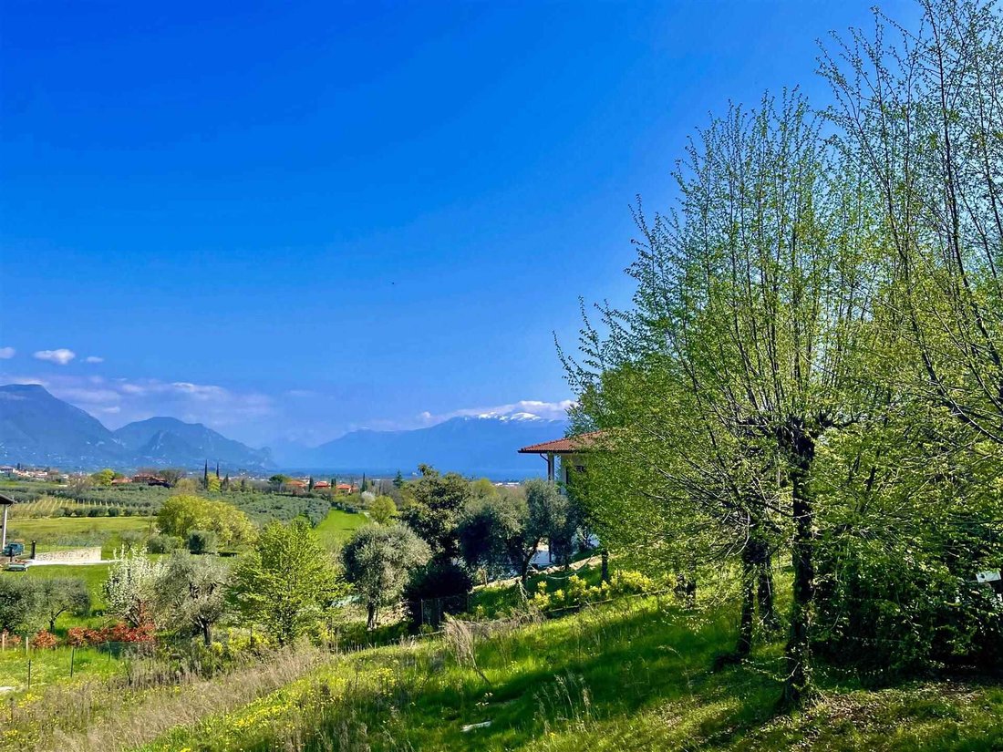 Land in Soiano del Lago, Lombardy, Italy 2 - 18133395