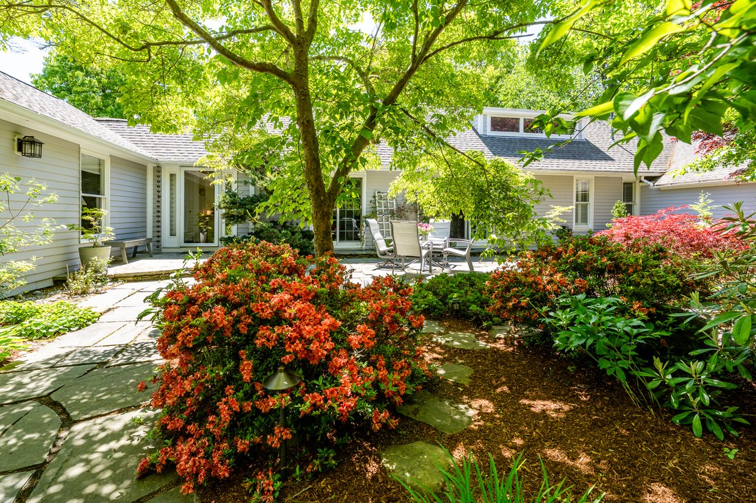 House in Mashpee, Massachusetts, United States 1 - 18129562