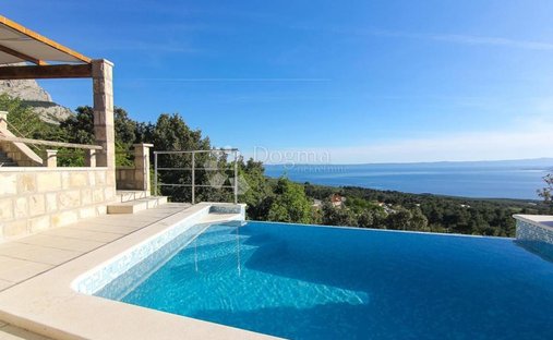 House in Bast, Split-Dalmatia County, Croatia 1