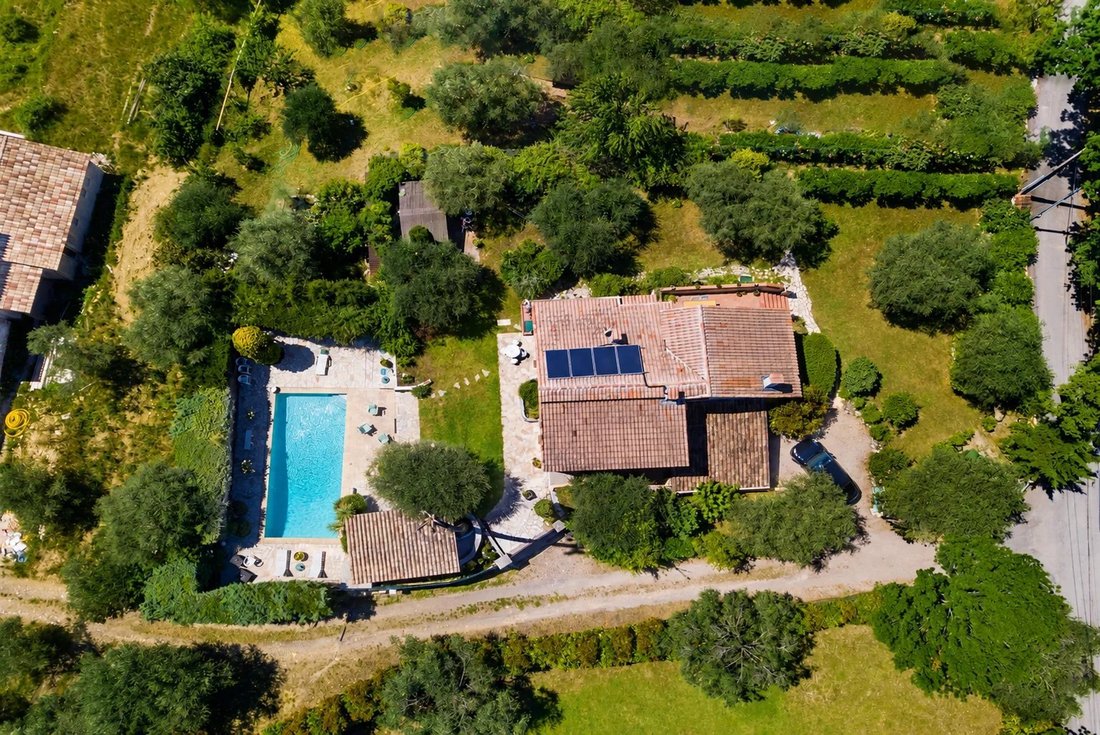 Villa in Opio, Provence-Alpes-Côte d'Azur, France 2 - 18129696