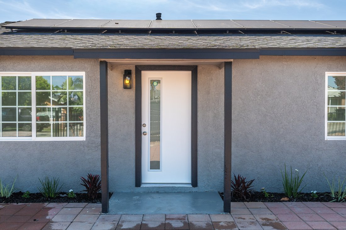 House in Bloomington, California, United States 1 - 18130173