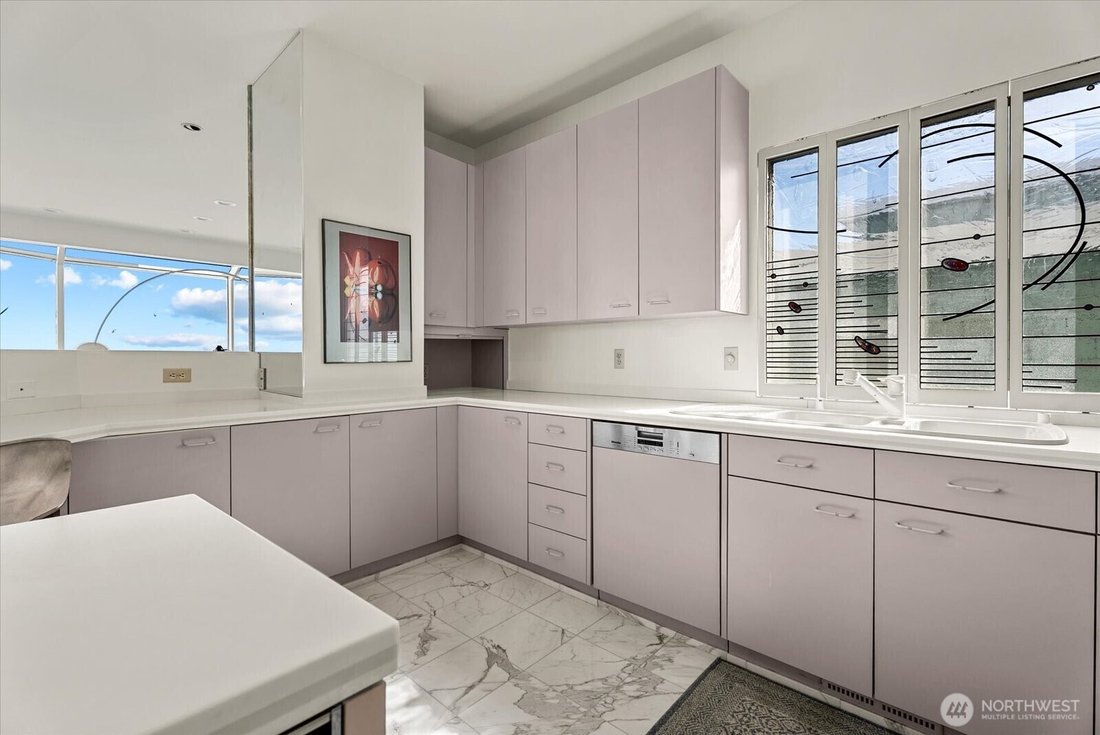 Condo in Seattle, Washington, United States 3 - 18133115
