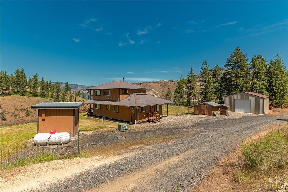 House in Creston, Washington, United States 3 - 18129579