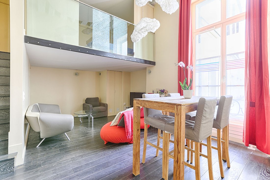 Apartment in Montorgueil-Saint Denis, Paris 2e Arrondissement, Paris 3 - 18130533