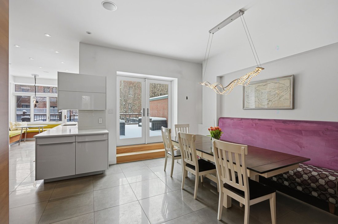 House in Westmount, Quebec, Canada 4 - 18133331