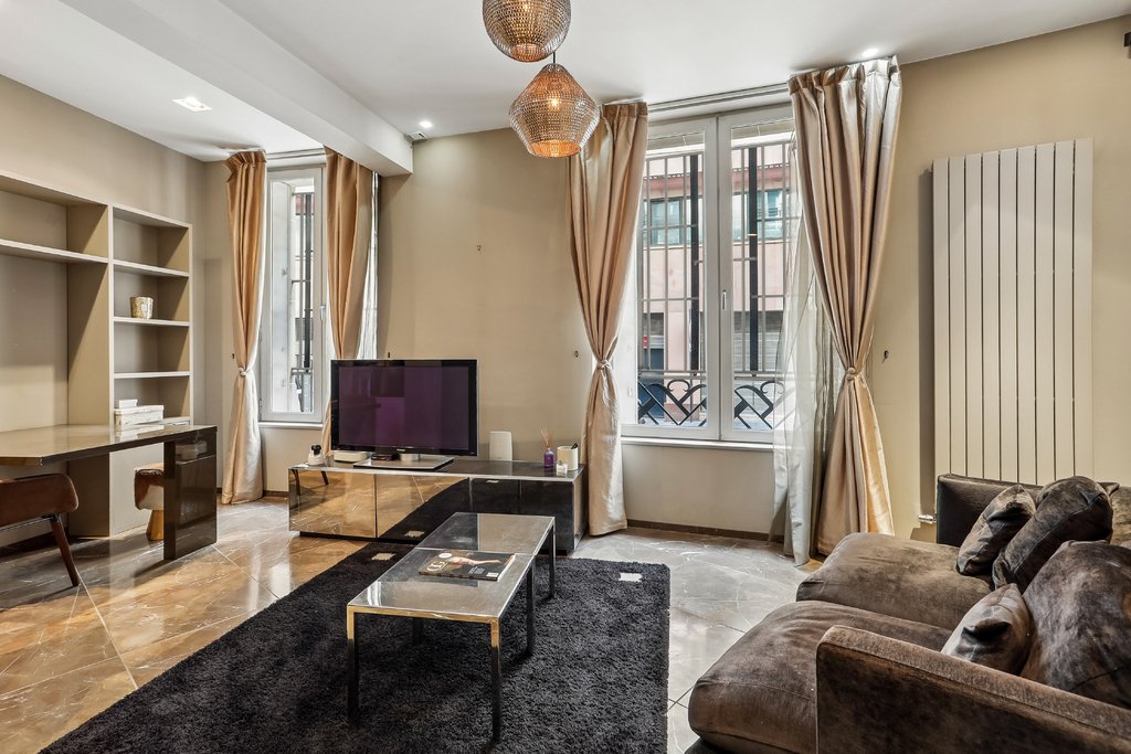 Apartment in Hoche-Friedland, Paris 8e Arrondissement, Paris 2 - 18130106