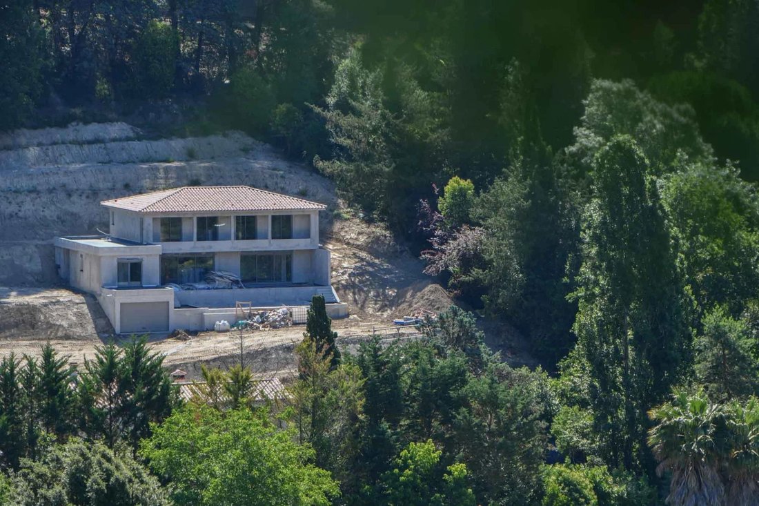 Villa in Saint-Paul-de-Vence, Provence-Alpes-Côte d'Azur, France 2 - 17897288