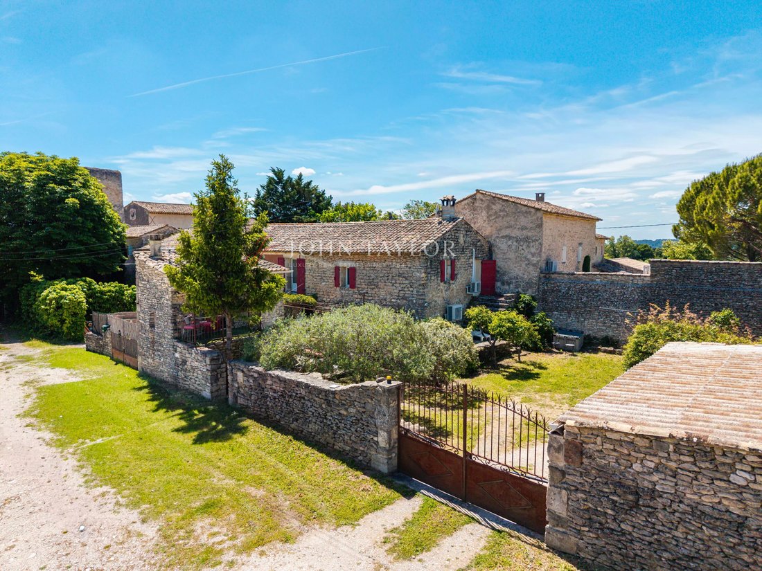 House in Gordes, Provence-Alpes-Côte d'Azur, France 4 - 18133434
