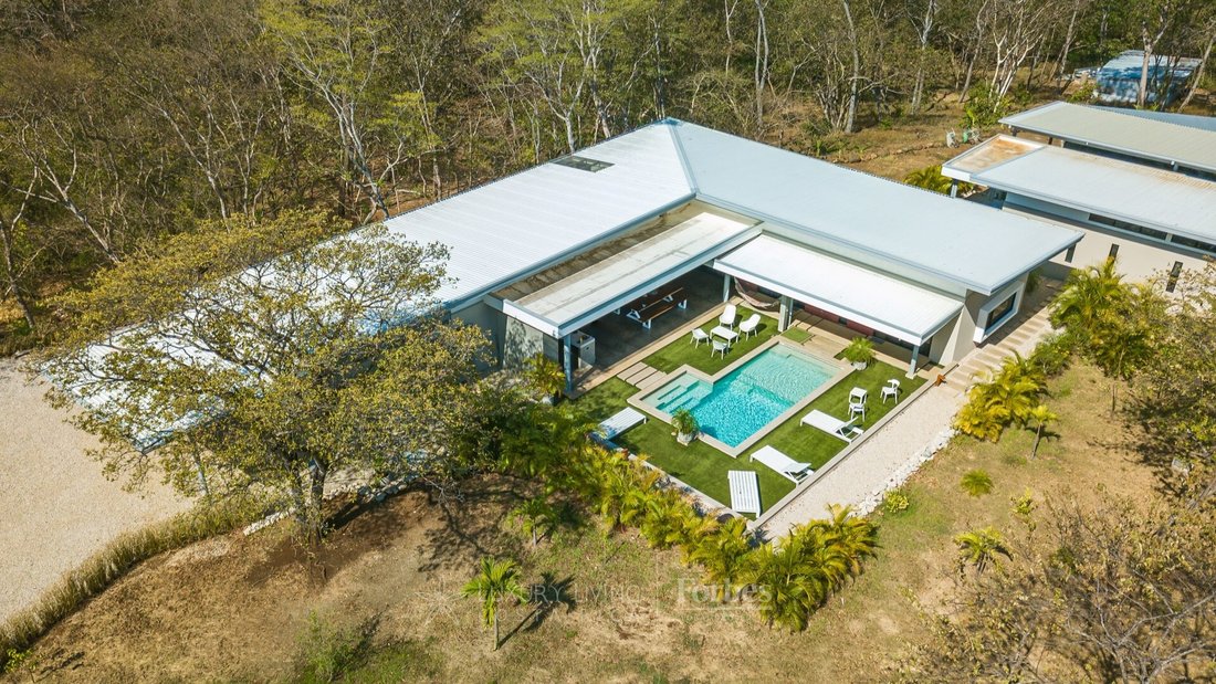 Condo in Veintisiete de Abril District, Guanacaste Province, Costa Rica 1 - 18133599