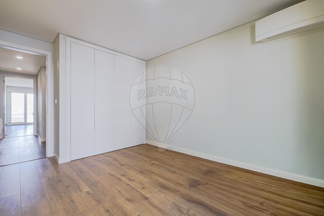 Apartment in Loures, Lisbon, Portugal 2 - 18101179