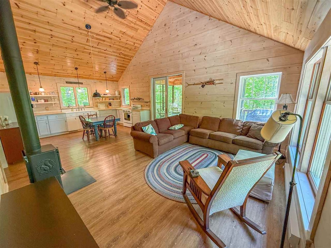 House in Cheboygan, Michigan, United States 5 - 18128642