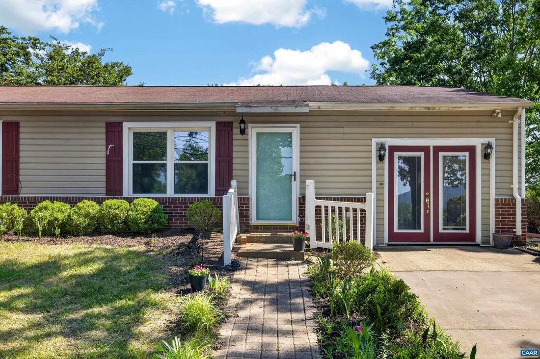 House in Charlottesville, Virginia, United States 2 - 18081668