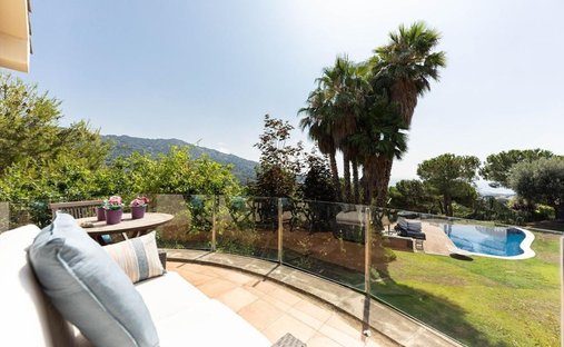 Villa en Teyá, Cataluña, España 1