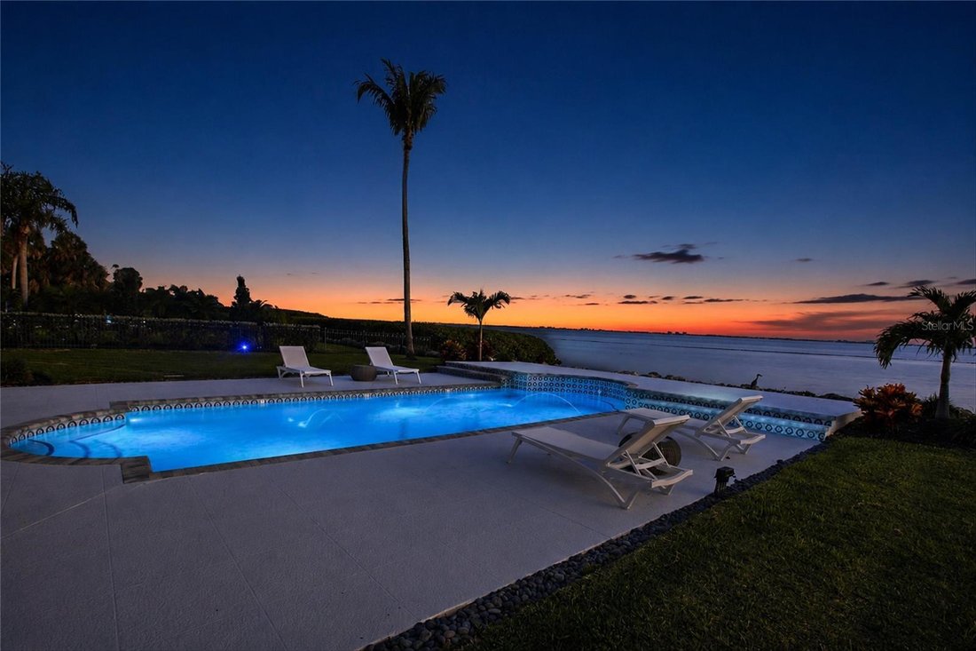 House in Sarasota, Florida, United States 5 - 18127973