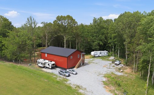 House in Chapmansboro, Tennessee, United States 1