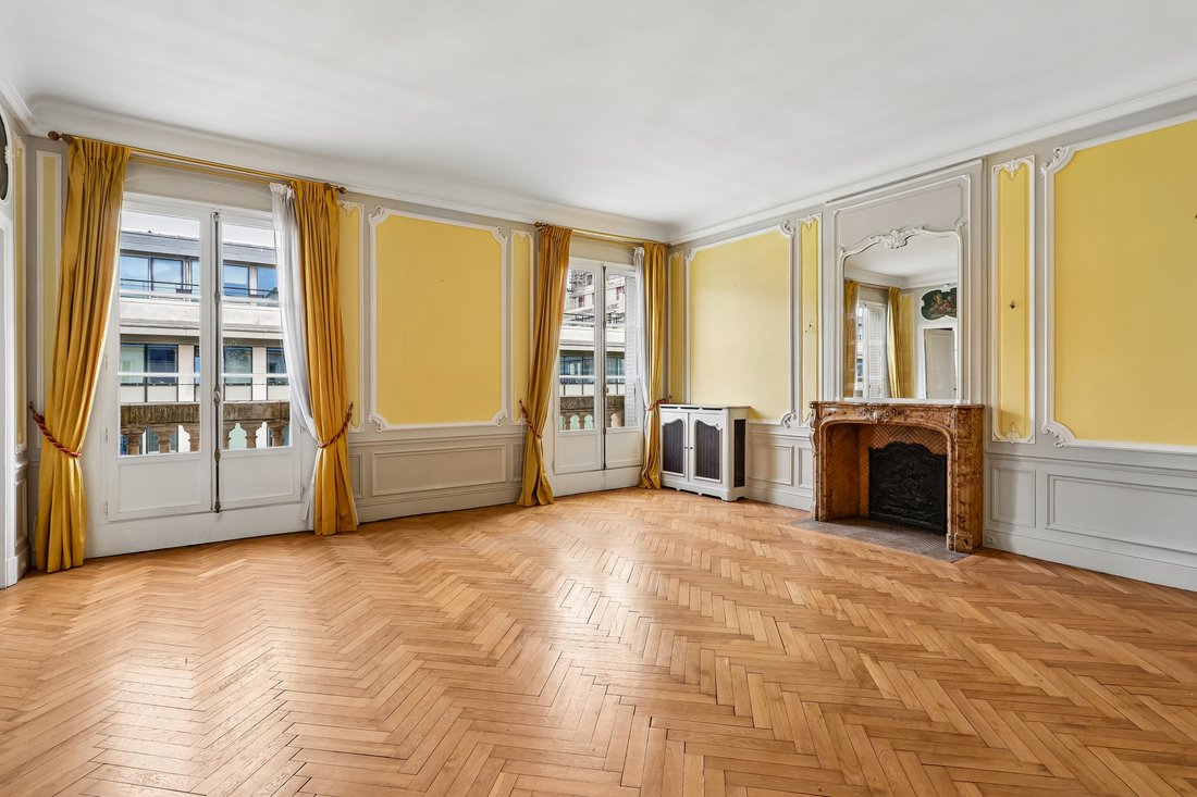 Apartment in Muette Nord, Paris 16e Arrondissement, Paris 2 - 18130108