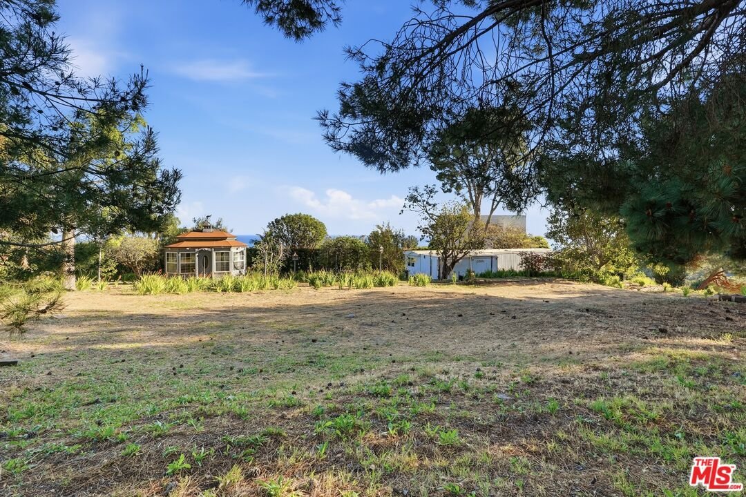Land in Malibu, California, United States 1 - 17966999
