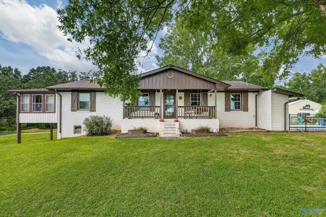 Farm Ranch in Hazel Green, Alabama, United States 4 - 18129277
