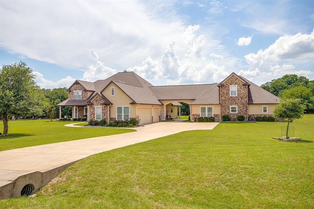 House in Azle, Texas, United States 4 - 18132608