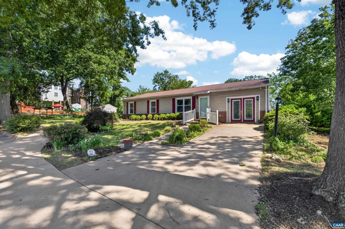 House in Charlottesville, Virginia, United States 4 - 18081668
