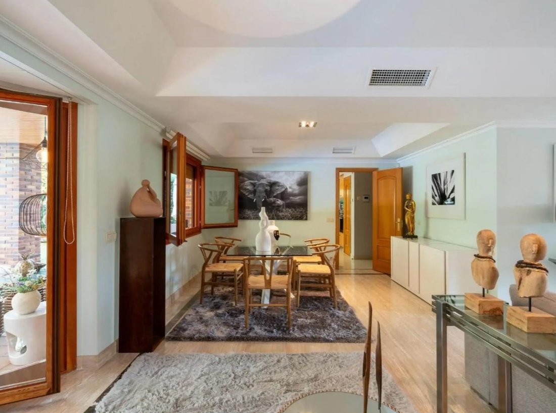 Villa in Las Rozas de Madrid, Comunidad de Madrid, Spain 5 - 18128180