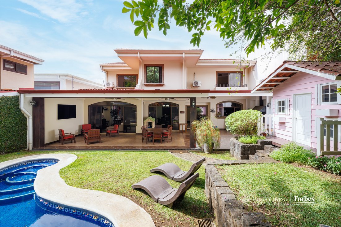 House in San Rafael de Escazú, San José Province, Costa Rica 1 - 18130401