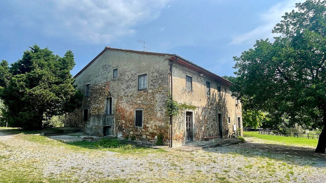 Country House in Center - La Rocca, Comeana, Tuscany 1 - 18127698