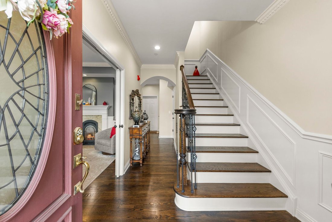 Condo in Naperville, Illinois, United States 4 - 18132688