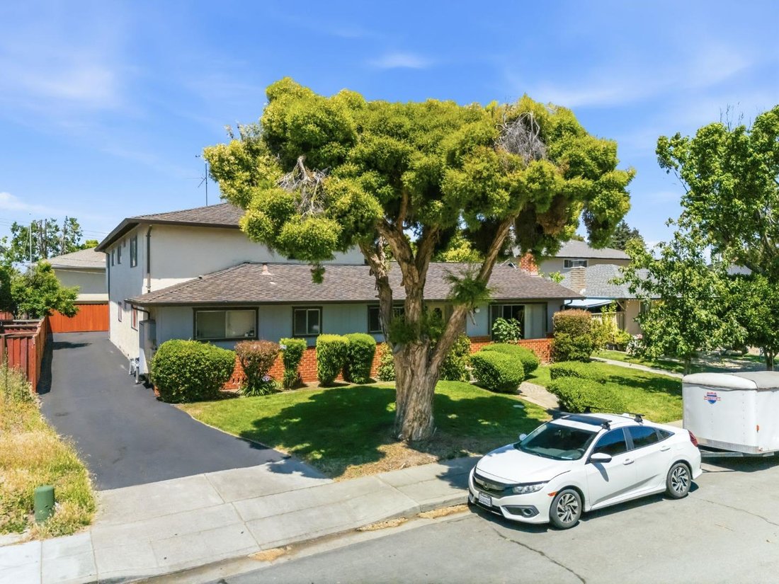 Sunnyvale, California, United States 2 - 18132421