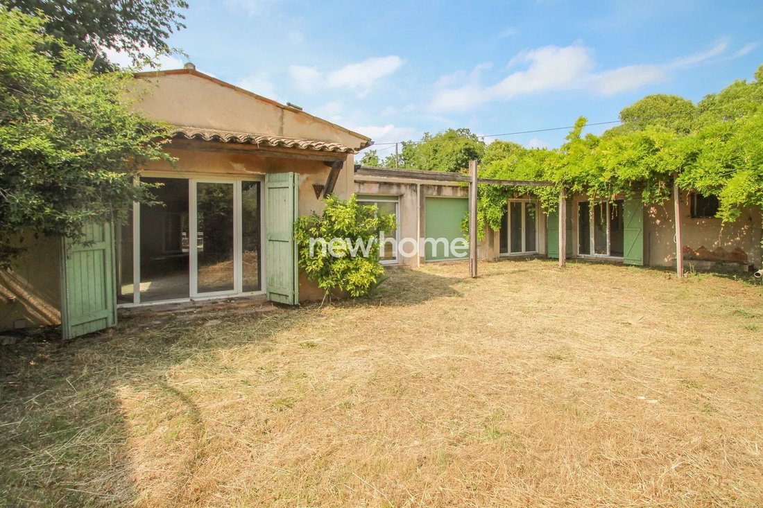 House in Châteauneuf-Grasse, Provence-Alpes-Côte d'Azur, France 1 - 18133670