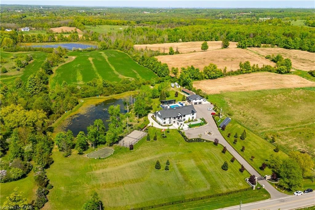 Maison à Milton, Ontario, Canada 1 - 18129091