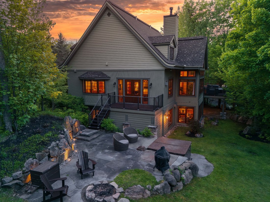 House in Mont-Tremblant, Quebec, Canada 4 - 18130066