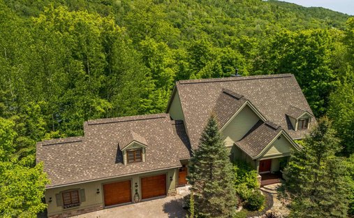 Haus in Mont-Tremblant, Québec, Kanada 1
