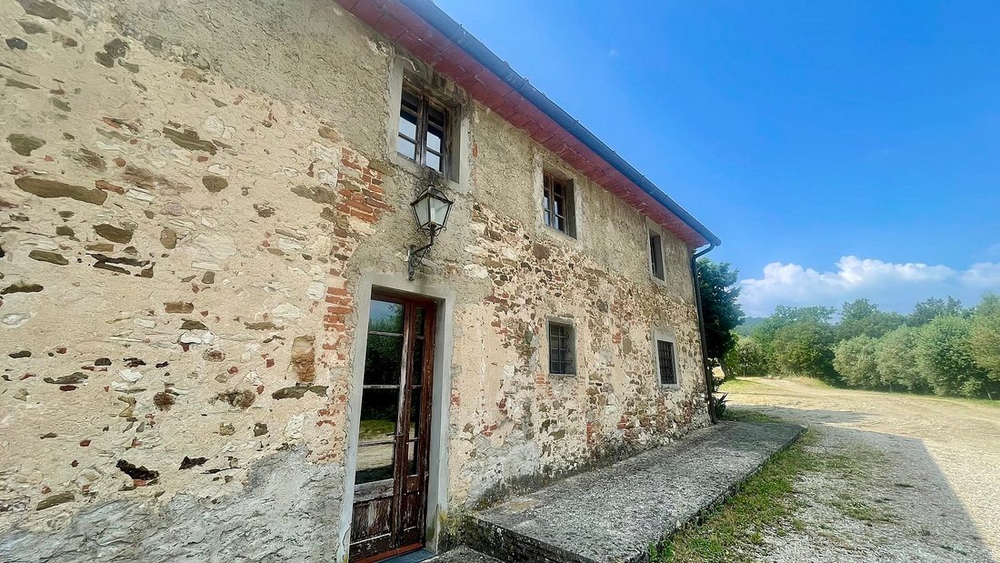 Country House in Center - La Rocca, Comeana, Tuscany 5 - 18127698
