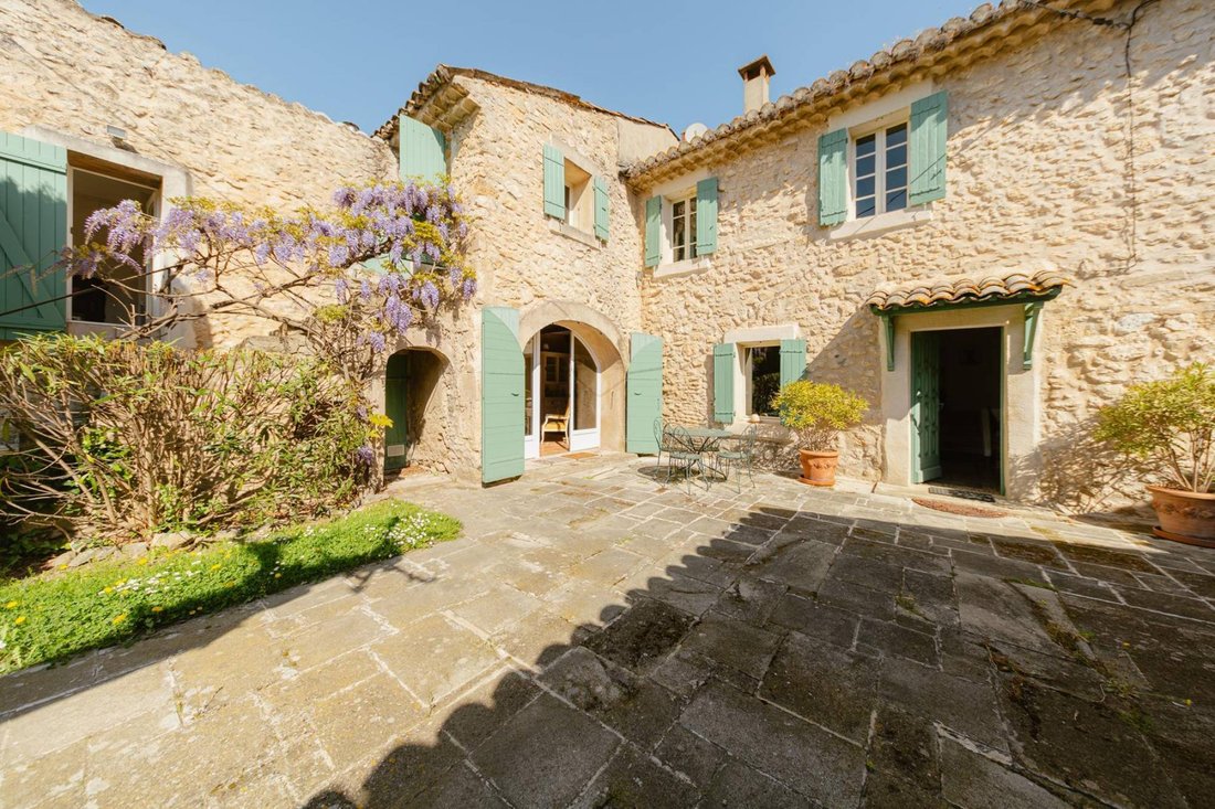 Maison à Robion, Provence-Alpes-Côte d'Azur, France 1 - 18128027