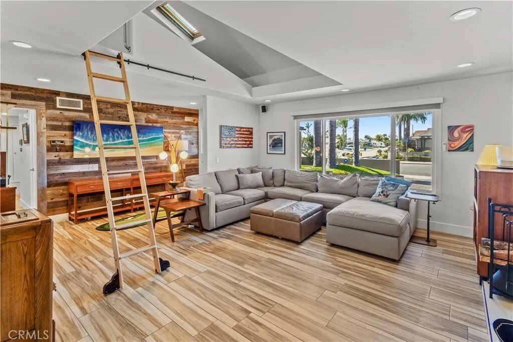 House in Huntington Beach, California, United States 2 - 18125473