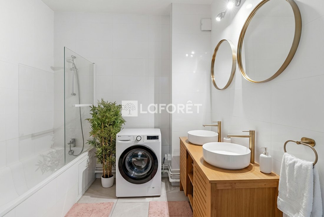 Appartement à La Fourche-Guy Môquet, Paris 17e Arrondissement, Paris 5 - 18124009