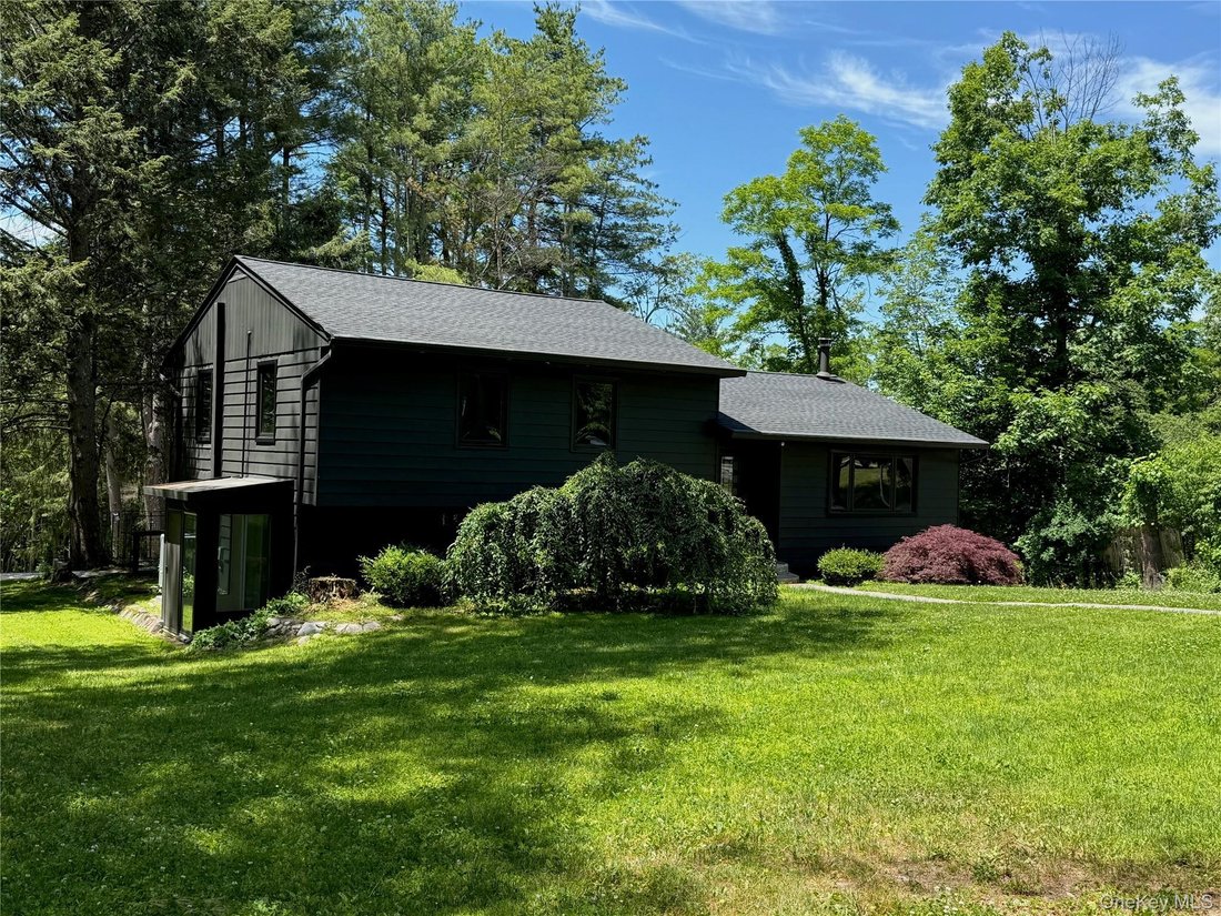 House in Pleasant Valley, New York, United States 1 - 17694056