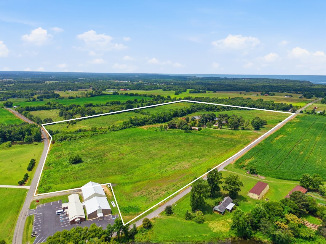 House in Section, Alabama, United States 3 - 18130907
