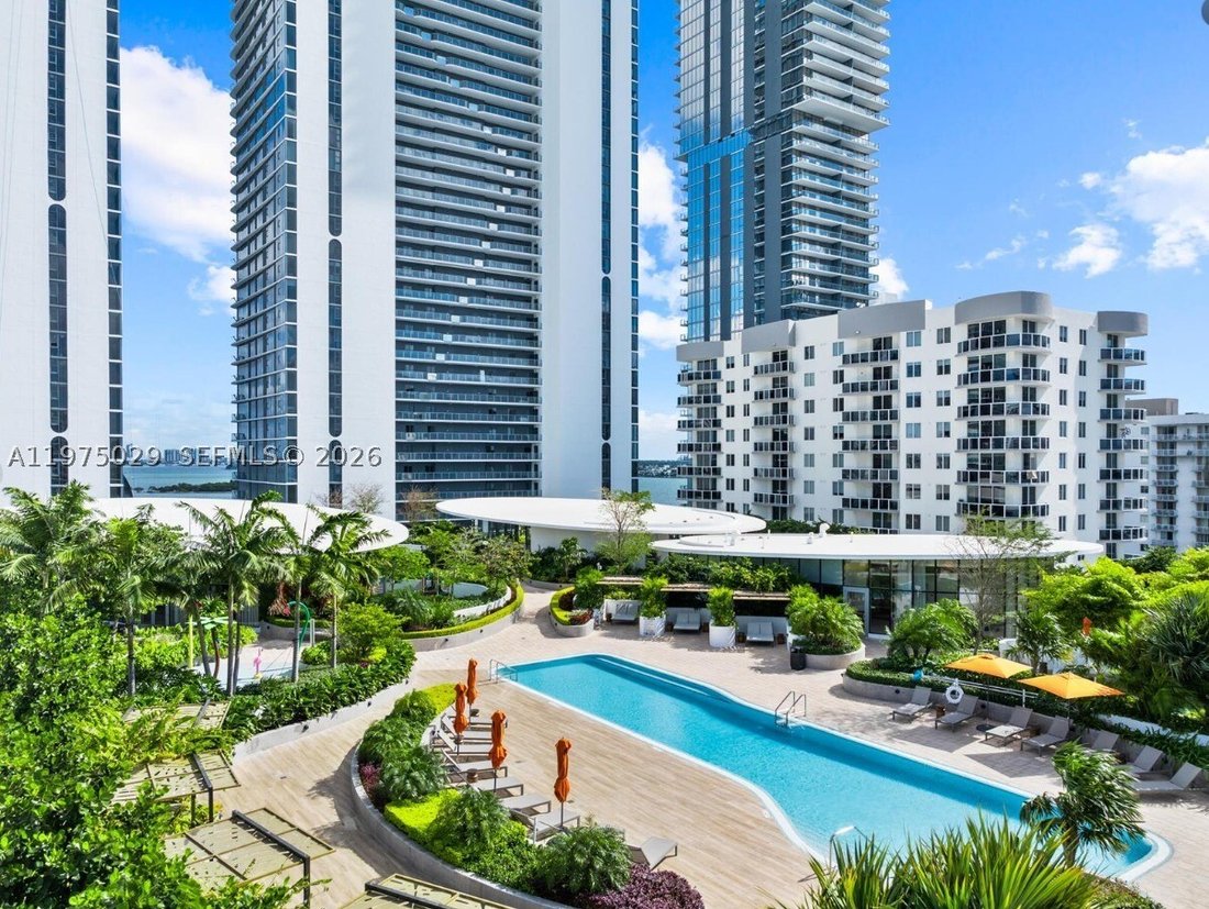 Condo in Miami, Florida, United States 2 - 17350271