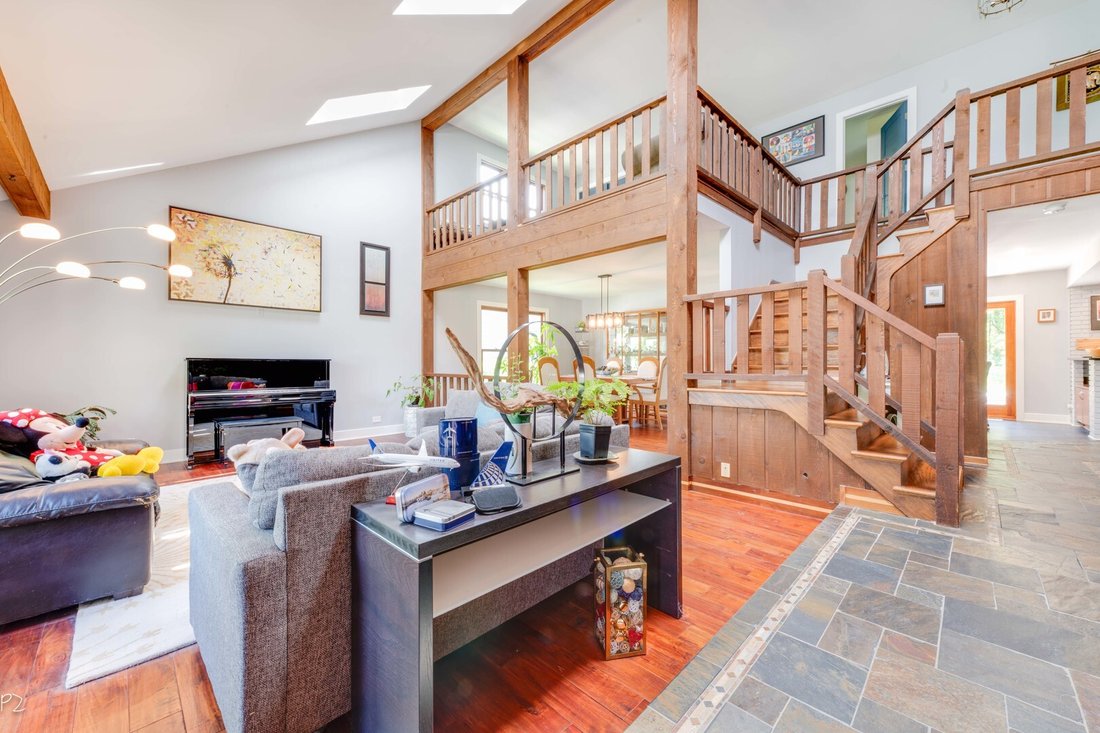 House in Lisle, Illinois, United States 4 - 18128344