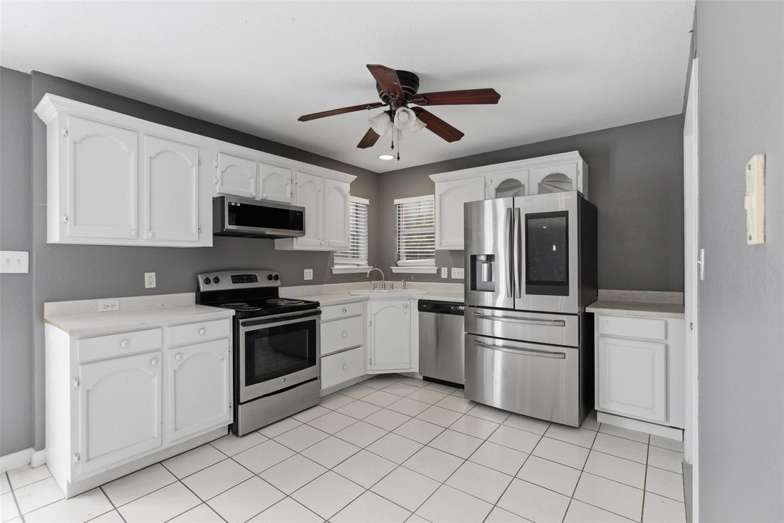 House in Hutto, Texas, United States 3 - 18133074