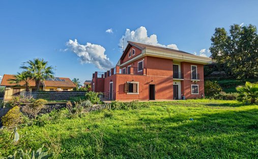 Villa à Viagrande, Sicile, Italie 1