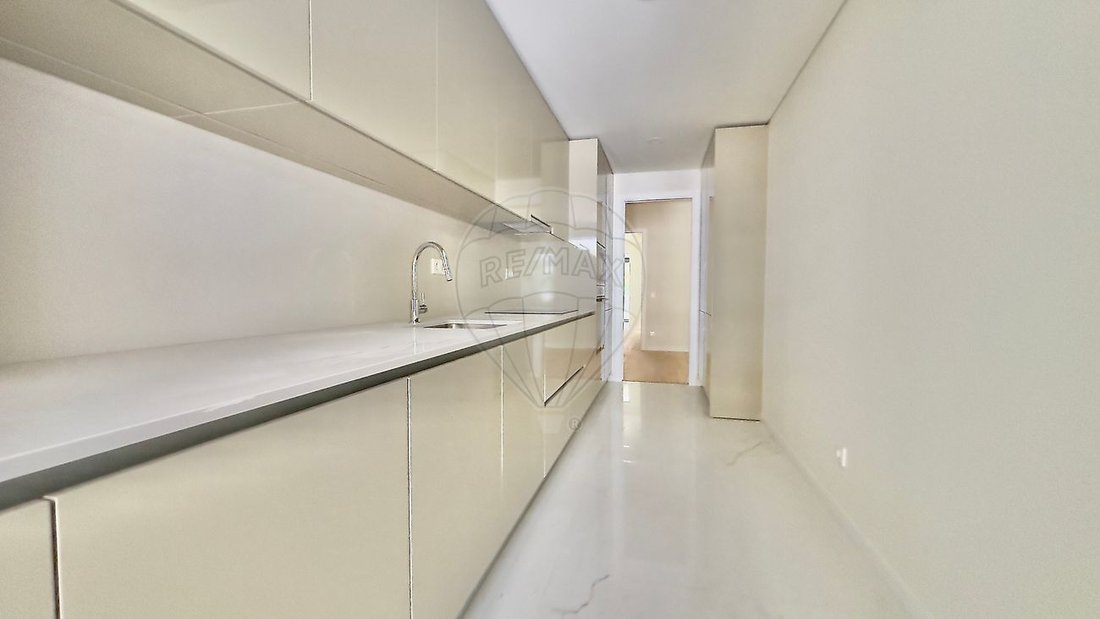 Apartment in Alges, Linda-a-Velha e Cruz Quebrada-Dafundo, Lisbon, Portugal 2 - 18128837