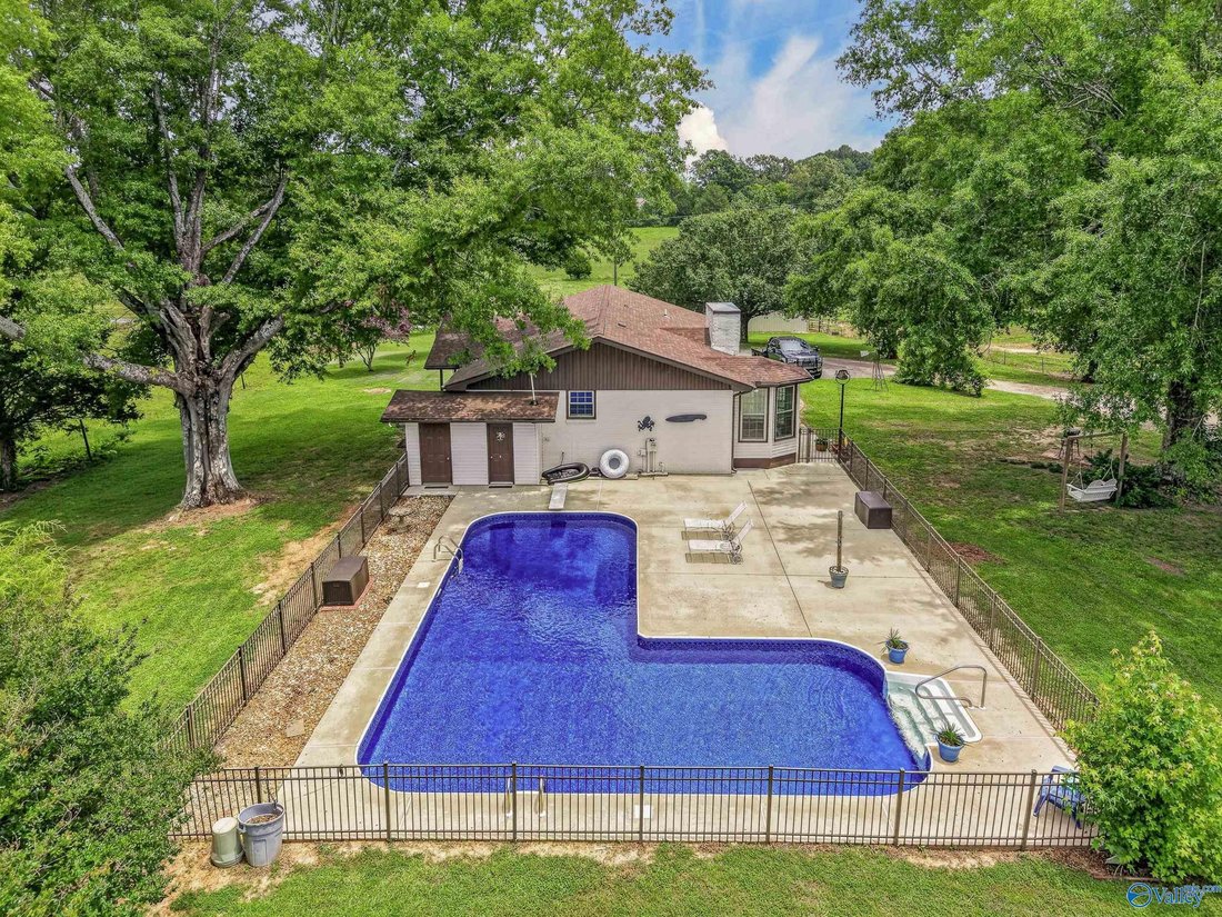 Farm Ranch in Hazel Green, Alabama, United States 5 - 18129277