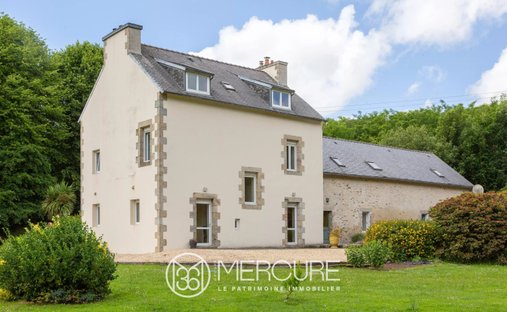 House in Landivisiau, Brittany, France 1