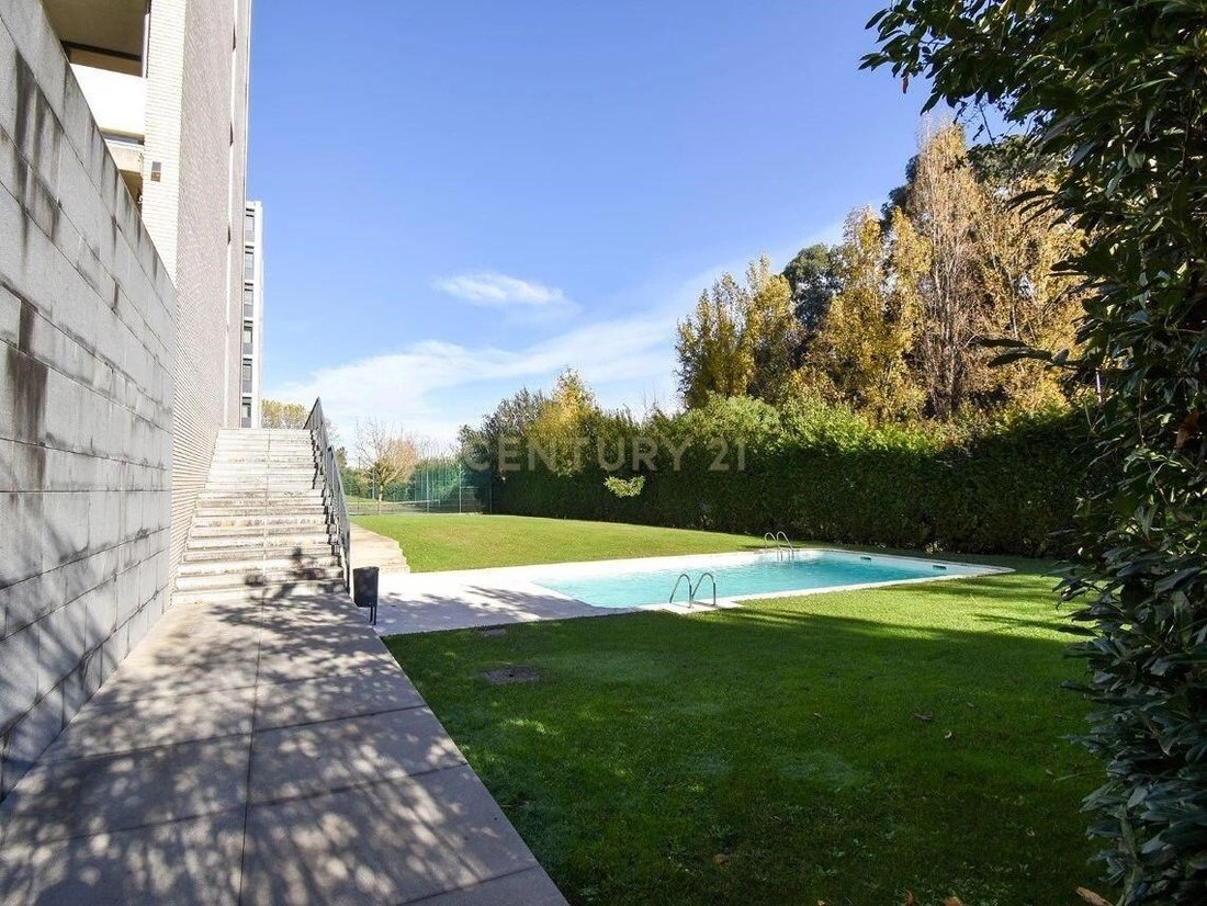 Apartment in Mafamude e Vilar do Paraiso, Porto District, Portugal 4 - 18129927
