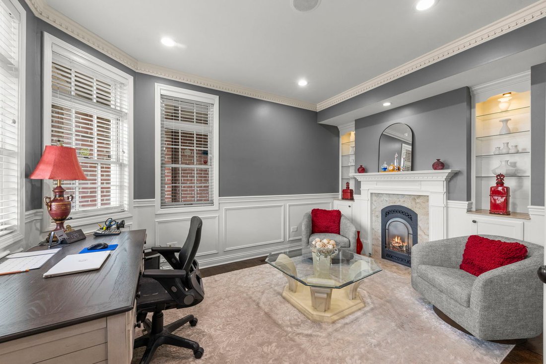 Condo in Naperville, Illinois, United States 5 - 18132688