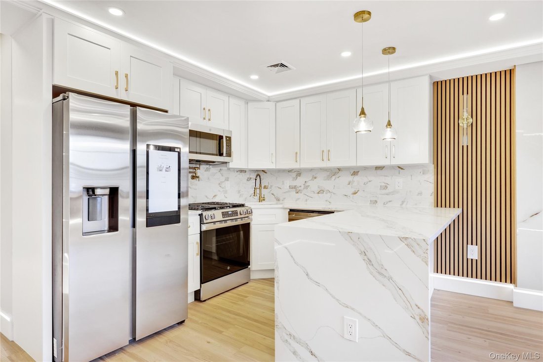 Land in New York, New York, United States 2 - 18131609